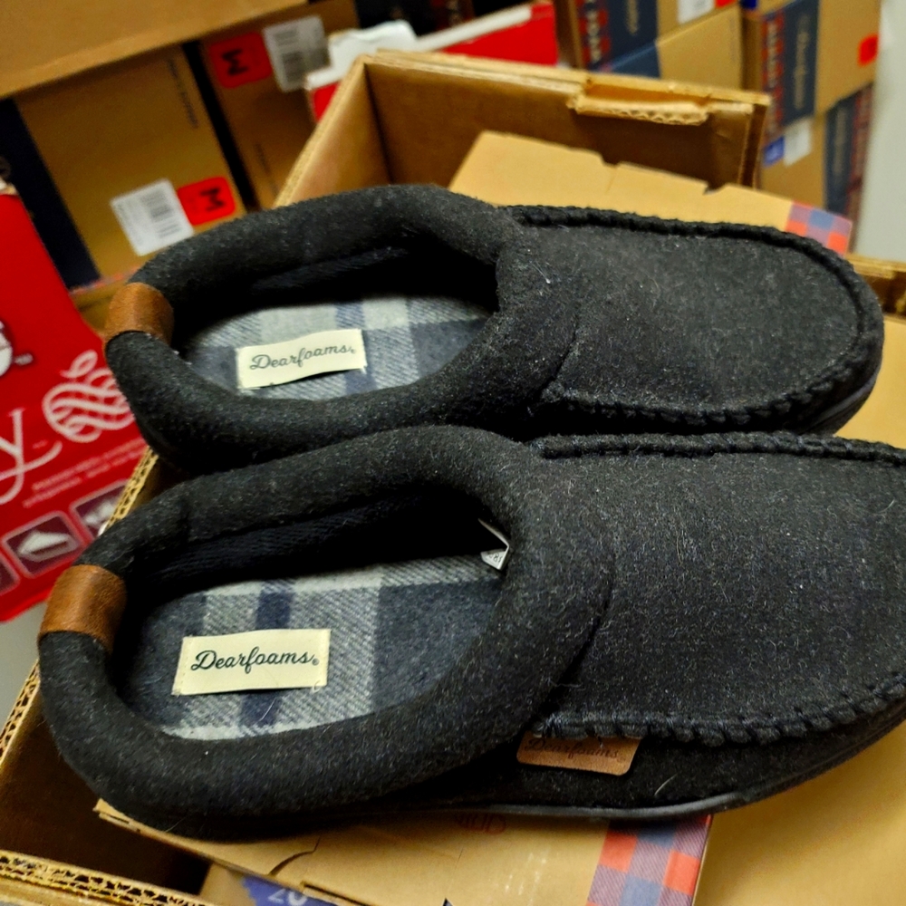 Dearfoam Men's Memory Foam Slippers Black